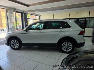 VOLKSWAGEN Tiguan usata, con Boardcomputer