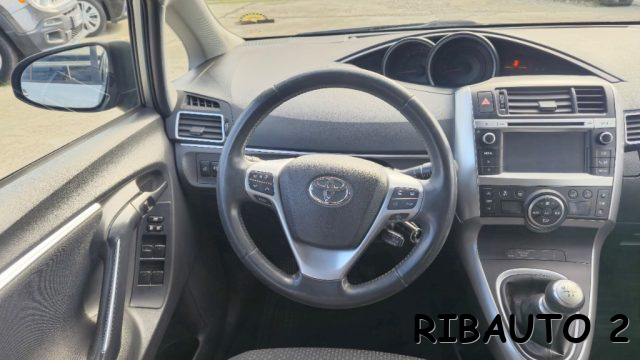 TOYOTA Verso usata, con Chiusura centralizzata