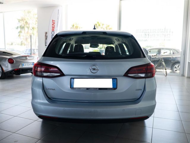 OPEL Astra usata, con Cerchi in lega