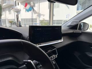 PEUGEOT 208 usata, con Climatizzatore automatico, 4 zone