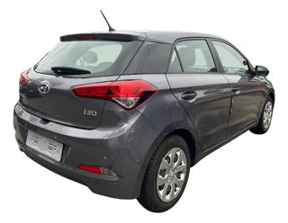 HYUNDAI i20 usata, con Airbag
