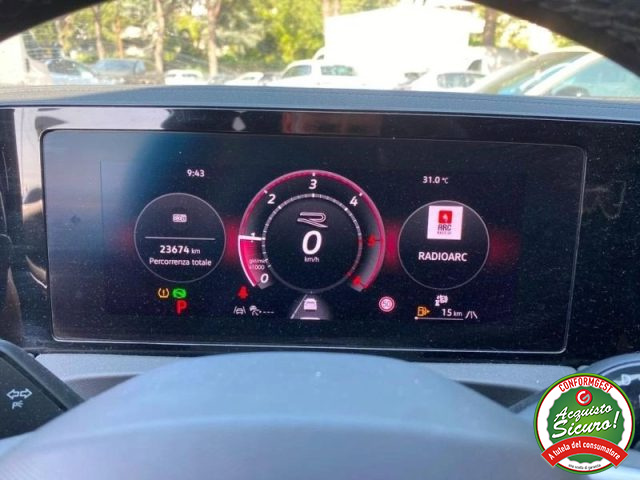VOLKSWAGEN Tiguan usata, con Autoradio
