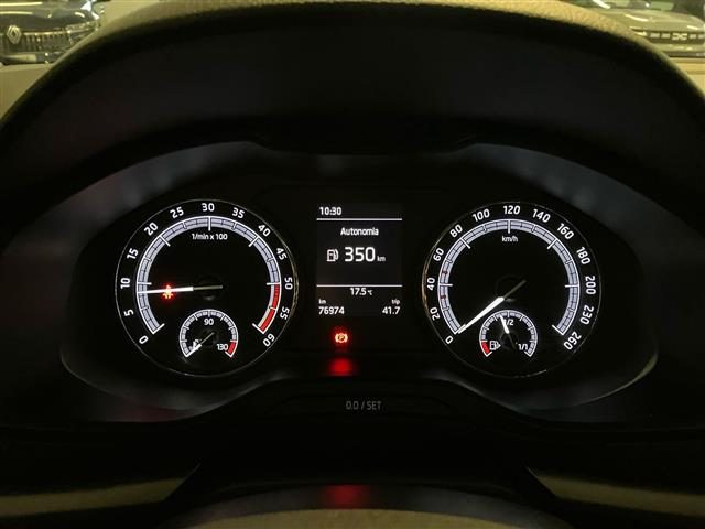 SKODA Karoq usata 14