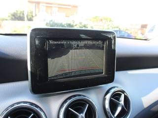MERCEDES-BENZ GLA 180 usata, con Frenata d