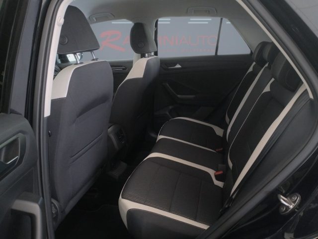 VOLKSWAGEN T-Roc usata 17
