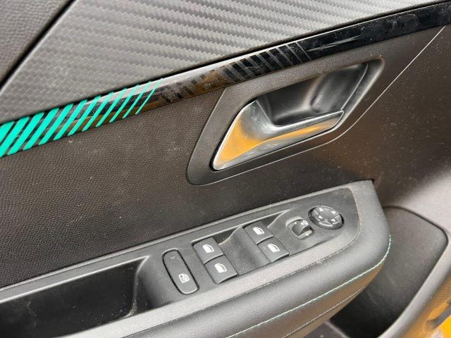 PEUGEOT 208 usata, con Boardcomputer