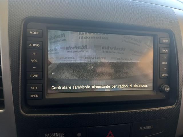 MITSUBISHI Outlander usata, con Sistema di navigazione