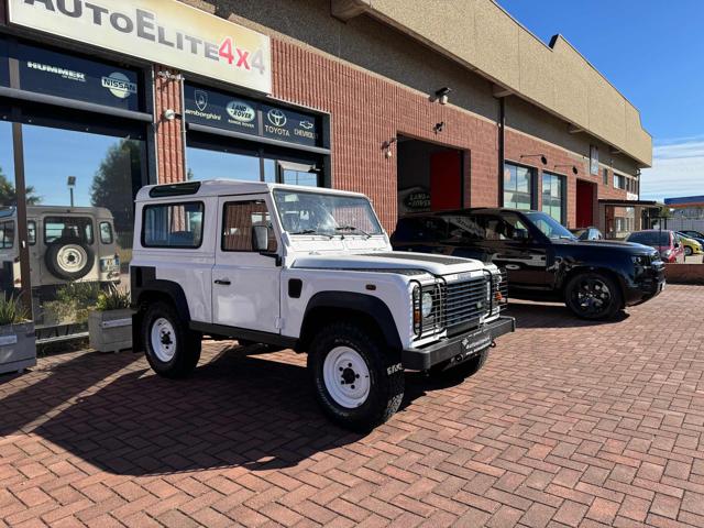 LAND ROVER Defender usata 7