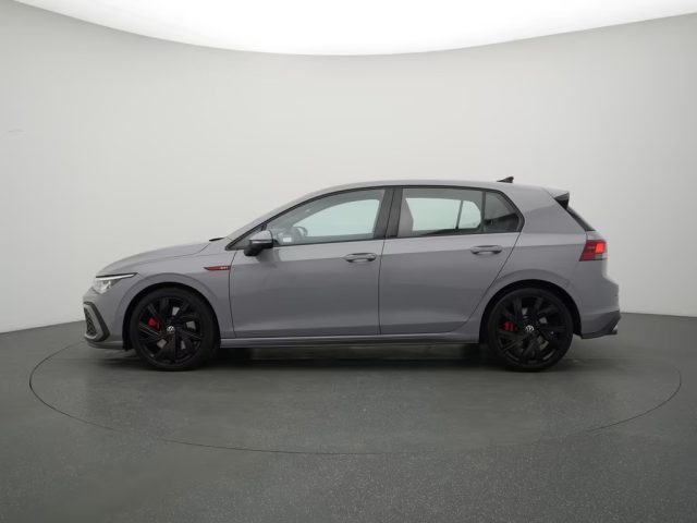 VOLKSWAGEN Golf usata, con Airbag