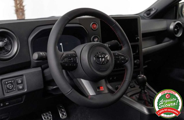 TOYOTA Yaris usata, con Boardcomputer