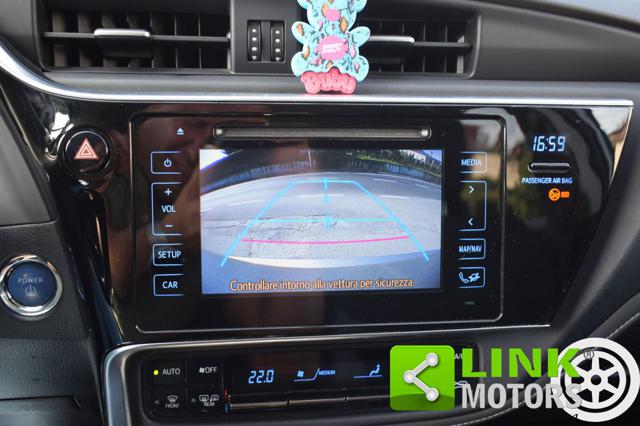 TOYOTA Auris usata, con Fendinebbia