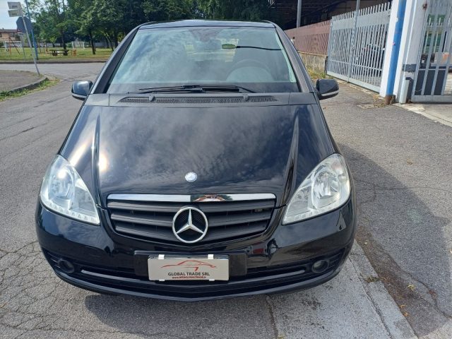 MERCEDES-BENZ A 160 usata, con Controllo automatico clima