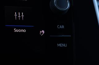 VOLKSWAGEN T-Roc usata, con Autoradio digitale