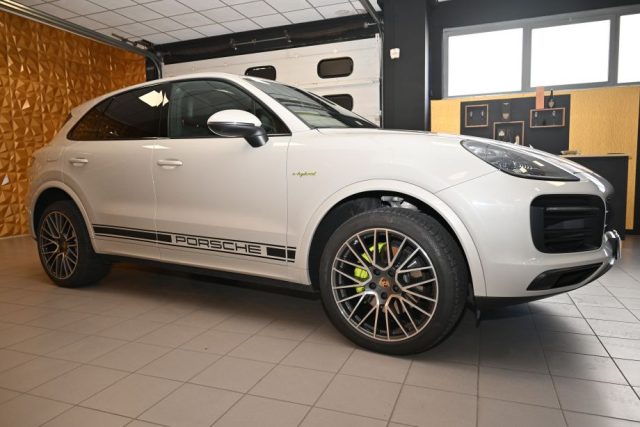 PORSCHE Cayenne usata 220
