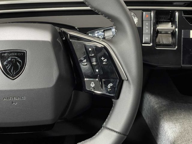 PEUGEOT 5008 usata 27