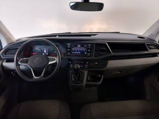 VOLKSWAGEN Caravelle usata, con Autoradio