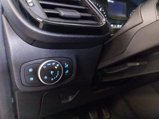 FORD Fiesta usata, con ESP