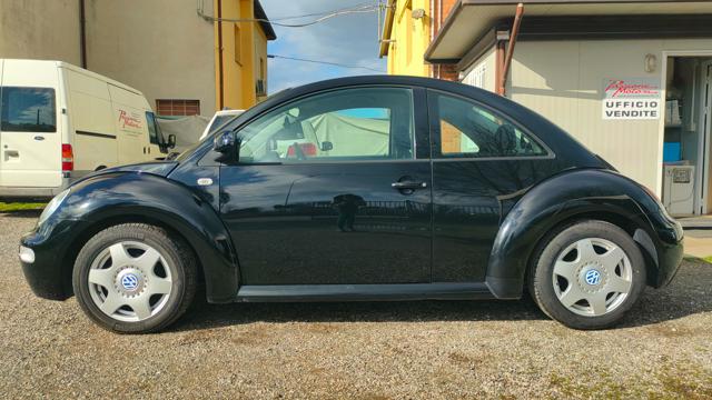 VOLKSWAGEN New Beetle usata, con Autoradio