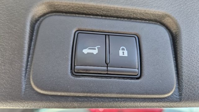 NISSAN X-Trail usata, con Sedili riscaldati