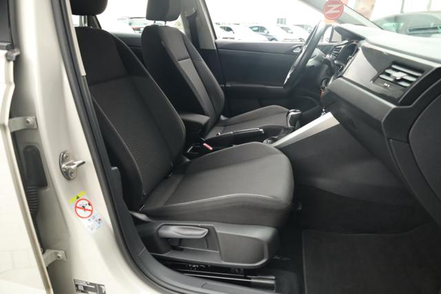 VOLKSWAGEN Taigo usata, con Vivavoce