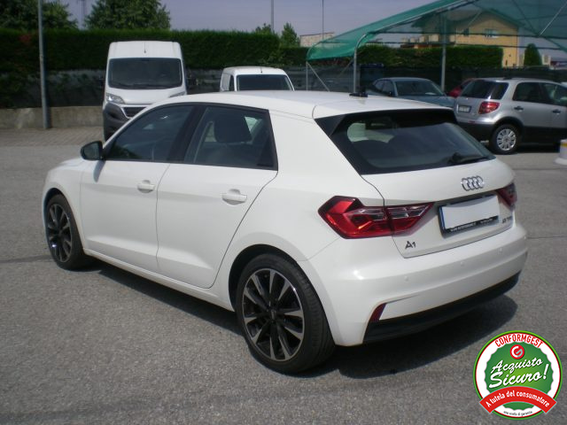 AUDI A1 usata, con Autoradio