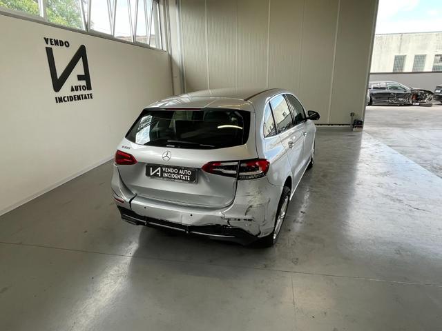 MERCEDES-BENZ B 180 usata, con Boardcomputer