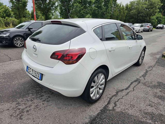 OPEL Astra usata, con Alzacristalli elettrici