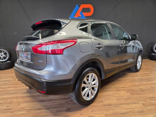 NISSAN Qashqai usata, con Autoradio
