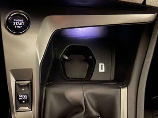 PEUGEOT 308 usata, con Volante in pelle