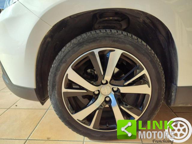 PEUGEOT 2008 usata, con Cruise Control