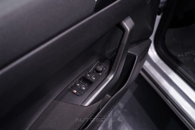 VOLKSWAGEN Taigo usata, con Cruise Control