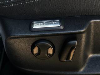 VOLKSWAGEN Passat Variant usata, con ESP