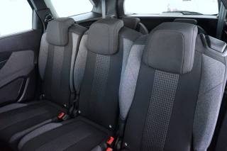 PEUGEOT 5008 usata, con Luci diurne