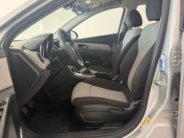CHEVROLET Cruze usata 19