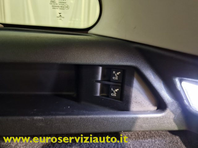 LAND ROVER Discovery Sport usata, con Monitoraggio pressione pneumatici