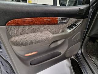 TOYOTA Land Cruiser usata, con Lettore CD