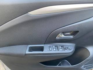 OPEL Corsa usata, con Climatizzatore