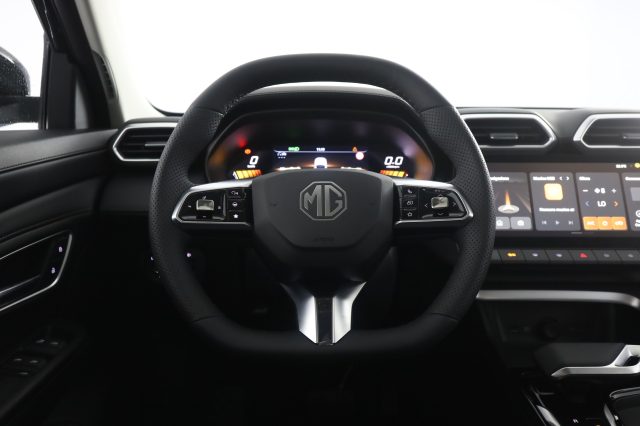 MG ZS usata 8