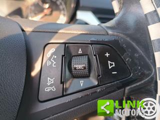 OPEL Corsa usata, con Bluetooth
