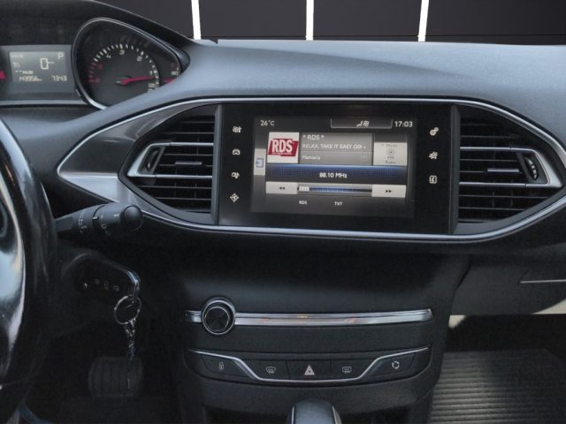 PEUGEOT 308 usata, con Touch screen