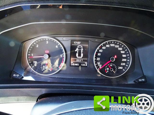 VOLKSWAGEN Multivan usata, con Airbag Passeggero