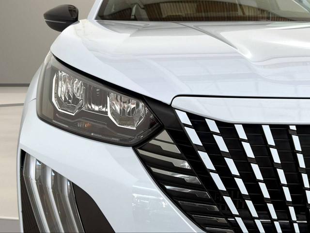 PEUGEOT 2008 usata, con Volante multifunzione