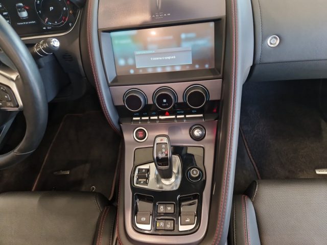JAGUAR F-Type usata, con Park Distance Control