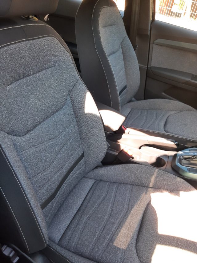 SEAT Arona usata, con Sound system