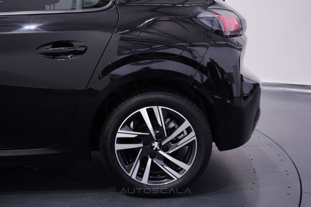 PEUGEOT 208 usata, con Sensore di luce