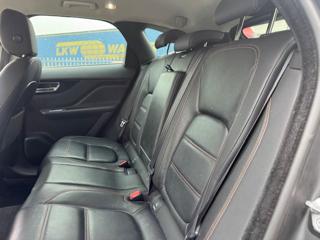 JAGUAR F-Pace usata, con Boardcomputer