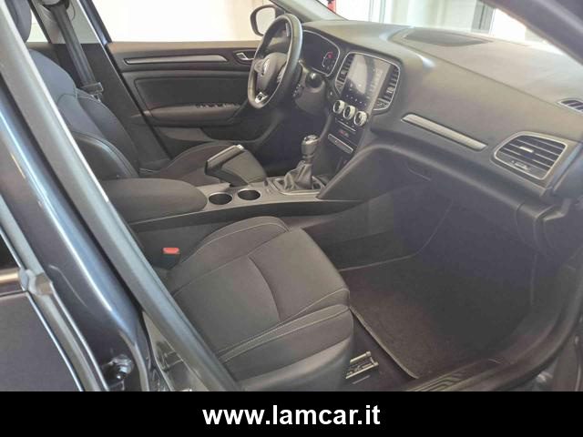 RENAULT Megane usata, con Fari LED