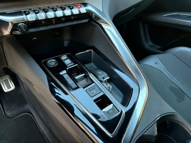 PEUGEOT 5008 usata, con Cruise Control