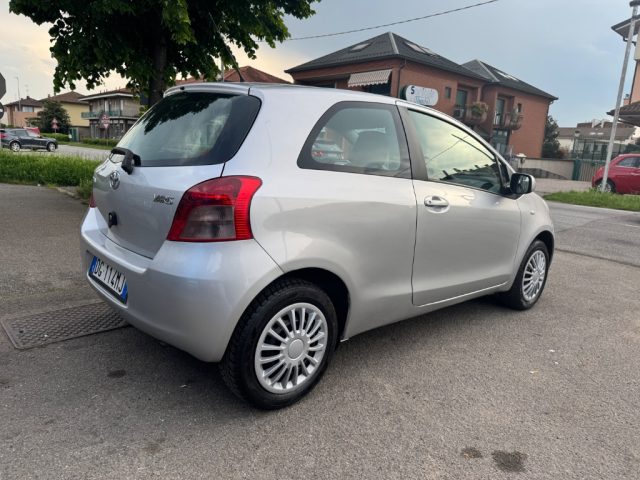 TOYOTA Yaris usata 1