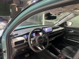 JEEP Avenger usata, con Autoradio digitale